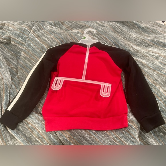 Boys Size 4 - Sweatsuit 3 piece set. Long Sleeve Sweatshirt, Sweatpants, & Vest. - Picture 12 of 14